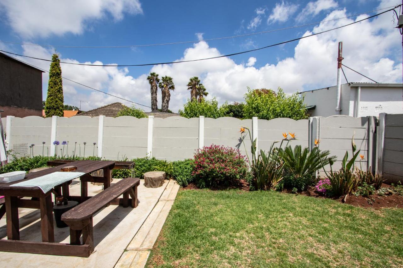 Willow Guest House Boksburg Extérieur photo